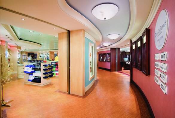 NCL Norwegian Pearl Trade Routes Boutiques 2.jpeg